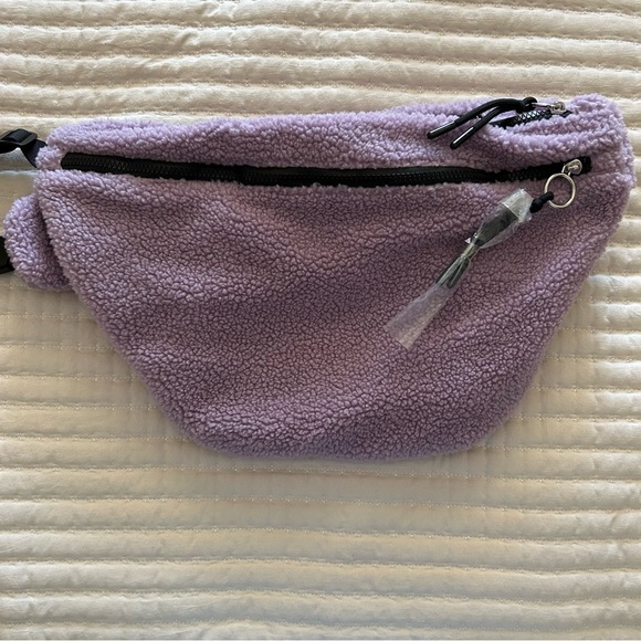 NWOT, FP Movement Overachiever Sherpa Sling Bag in Lavender Purple, Crossbody - Picture 11 of 11
